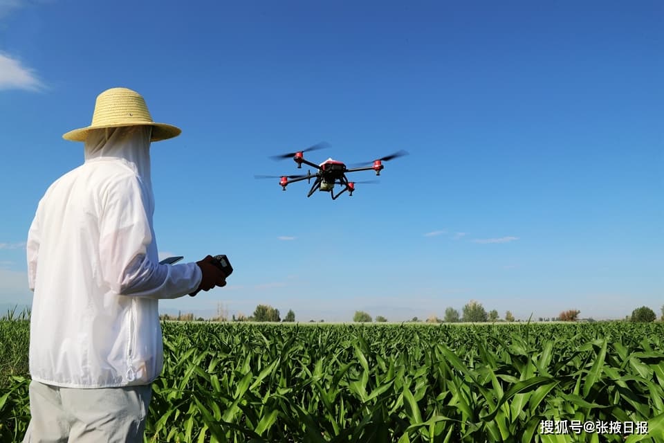 Drone Spraying vs. Traditional Methods: A Cost-Benefit Analysis for Canadian Farms